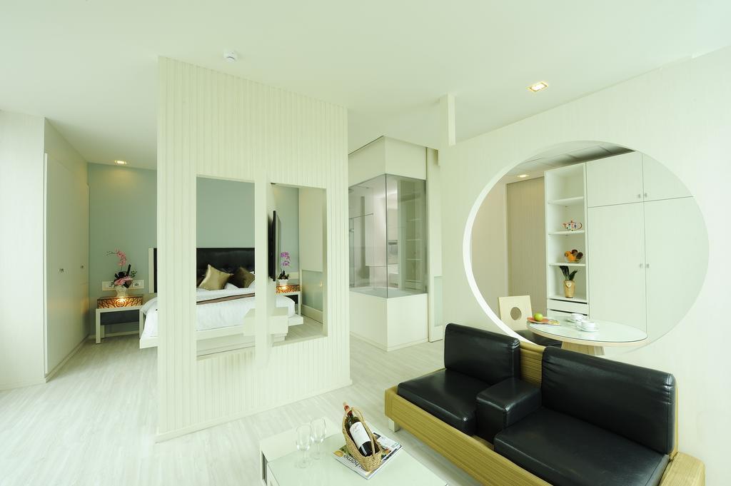 The Beverly Hills Hotel Nakhonratchasima Eksteriør bilde