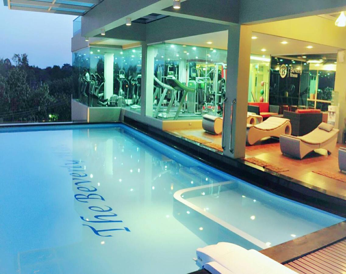The Beverly Hills Hotel Nakhonratchasima Eksteriør bilde