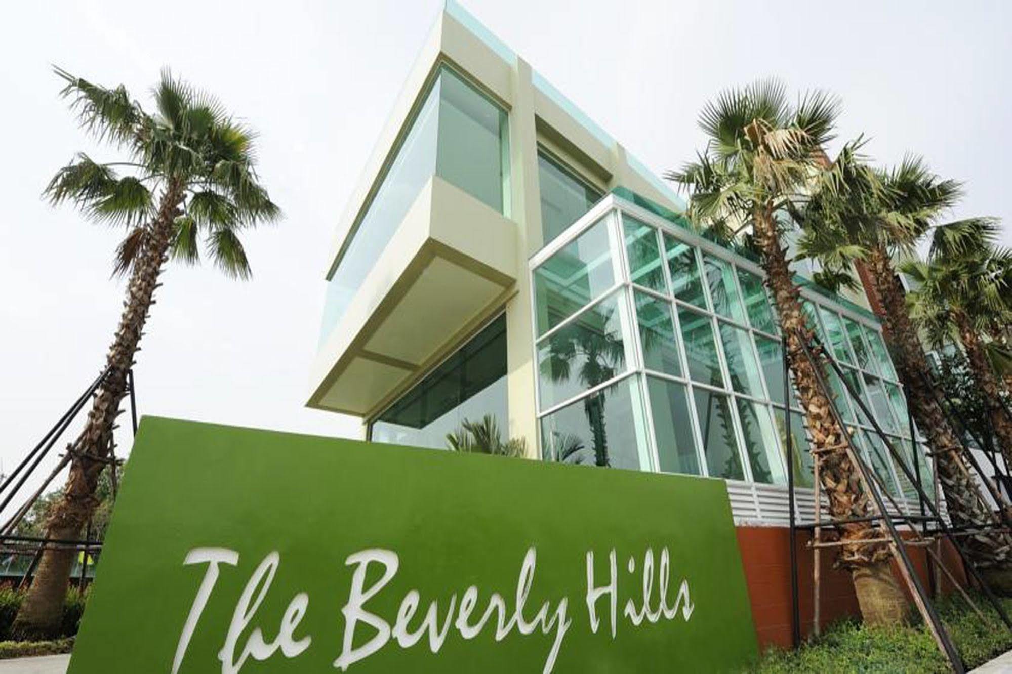 The Beverly Hills Hotel Nakhonratchasima Eksteriør bilde