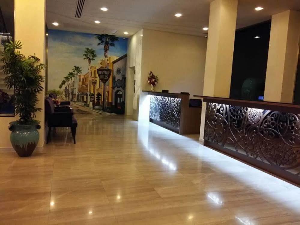 The Beverly Hills Hotel Nakhonratchasima Eksteriør bilde