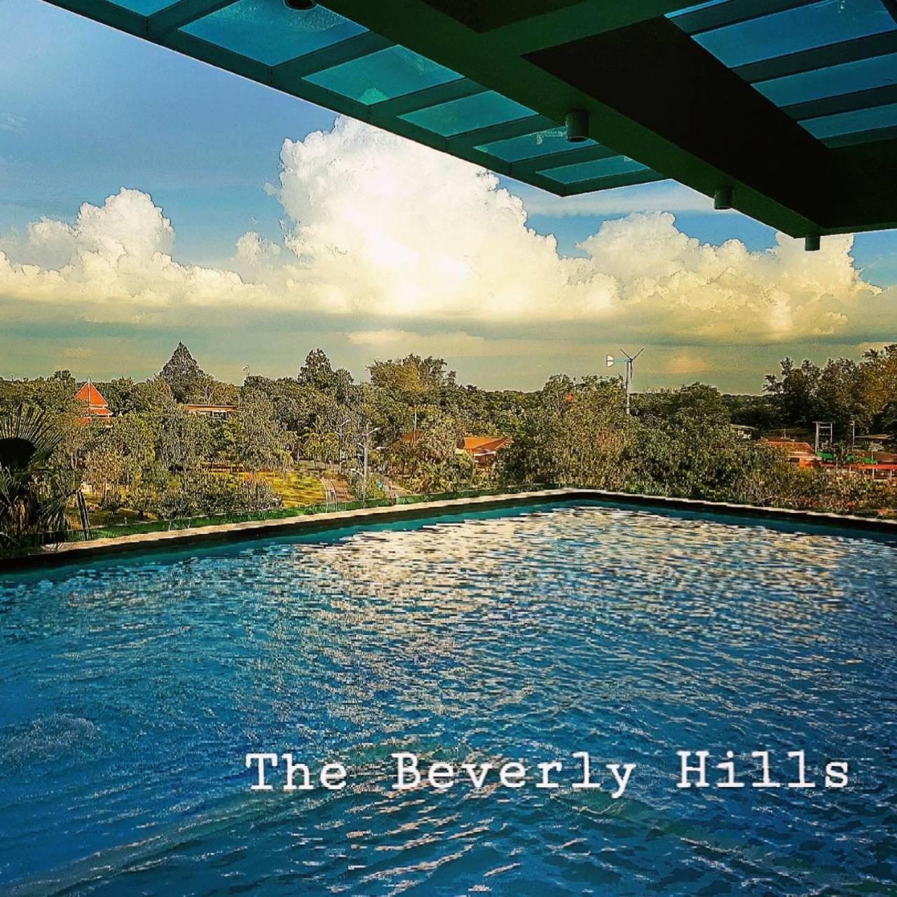 The Beverly Hills Hotel Nakhonratchasima Eksteriør bilde