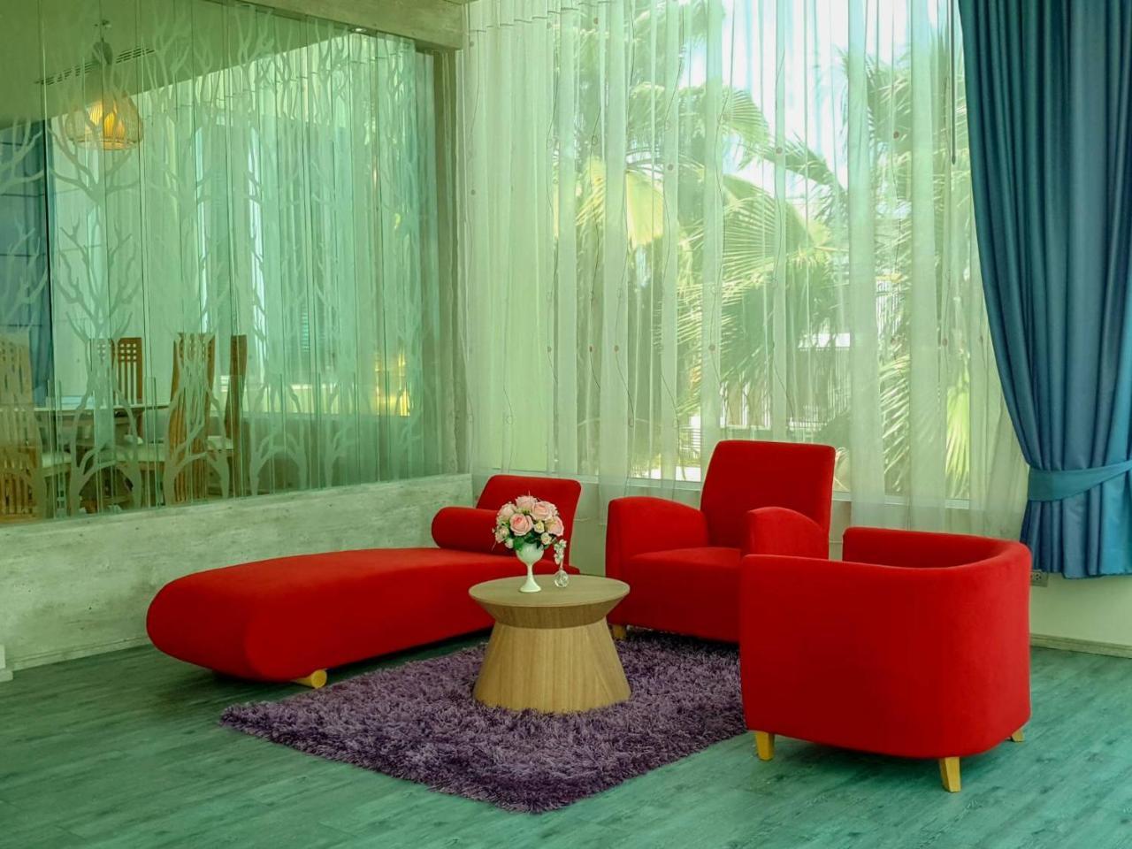 The Beverly Hills Hotel Nakhonratchasima Eksteriør bilde